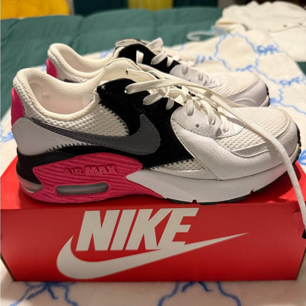 Nike Air Max White and Pink with Black Accents Only wore once.